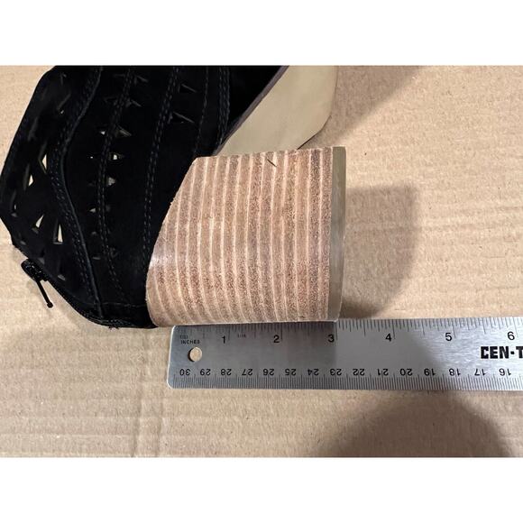 Steve Madden Jarlyn Cutout Suede Leather Booties Womens 9.5M Block Heel Black - Picture 9 of 9